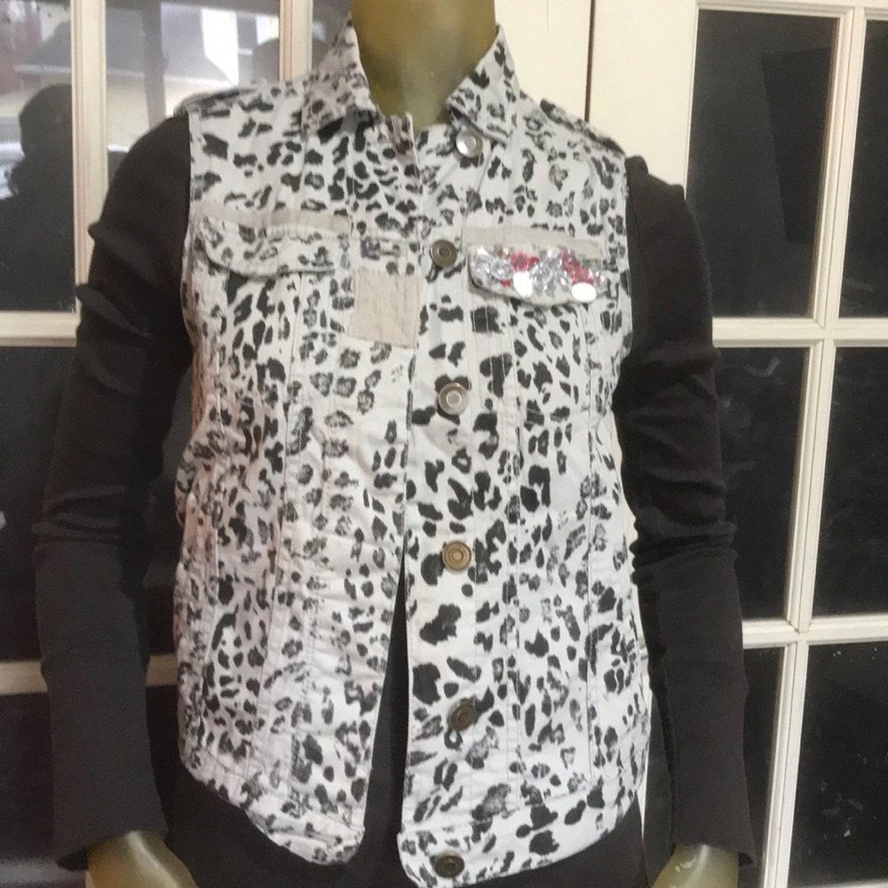 Dolled up vest
